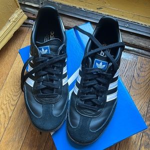SOLD Adidas Samba OG’s size M6.5/W7.5 - excellent used condition
